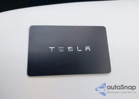 2023 Tesla Model Y из США, поврежденный, VIN 7SAYGAEE9PF792088